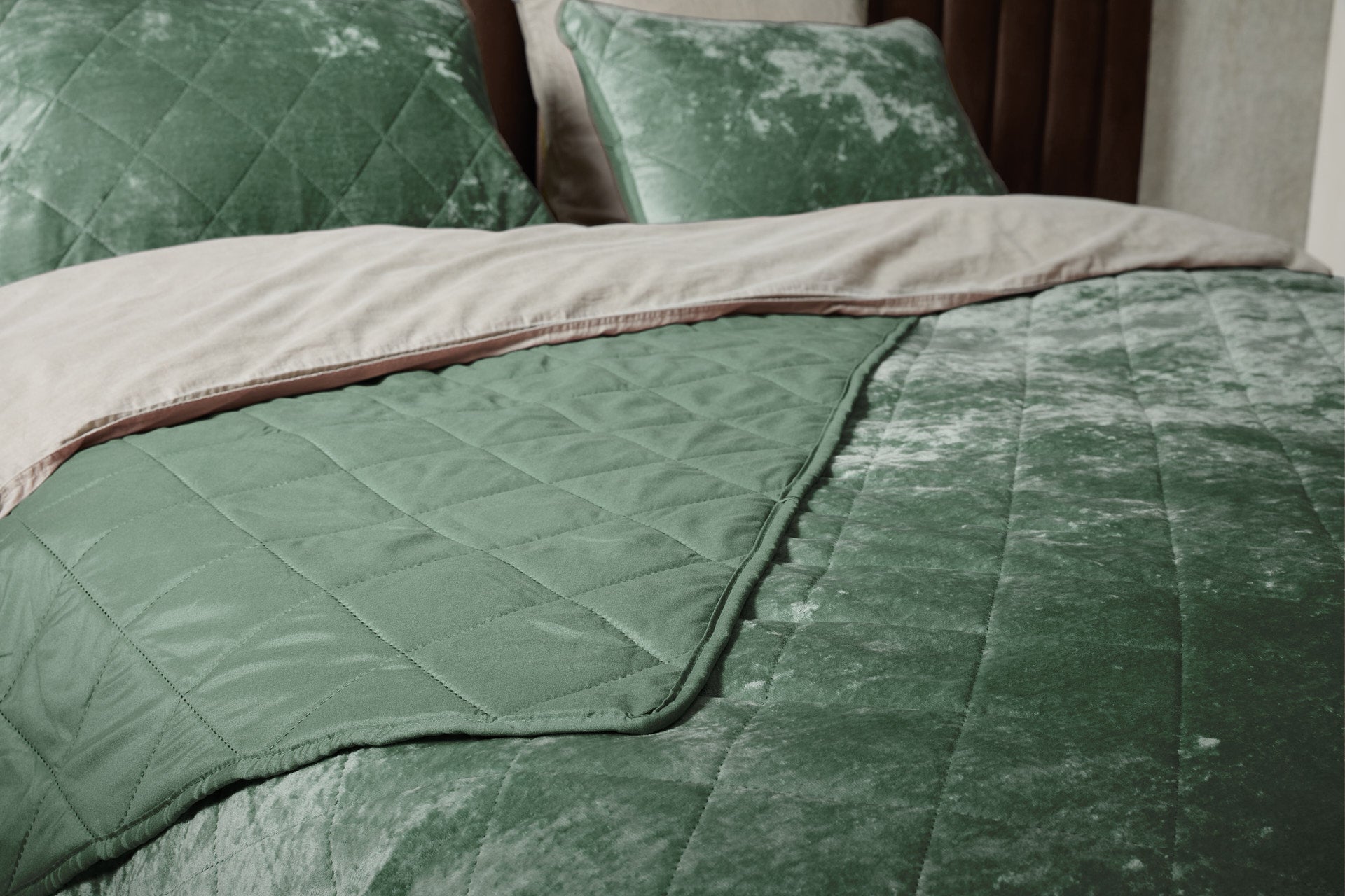 Luxe bedsprei velvet incl.1 kussensloop - Mosgroen - 140 x 200 cm